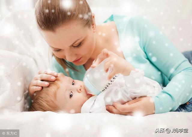 婴儿出现这些迹象，你就可以给宝宝断夜奶了，正确方法在这里