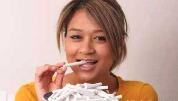 女子怀孕后吃粉笔上瘾，一天要吃15根，生下的孩子却一点事都没有