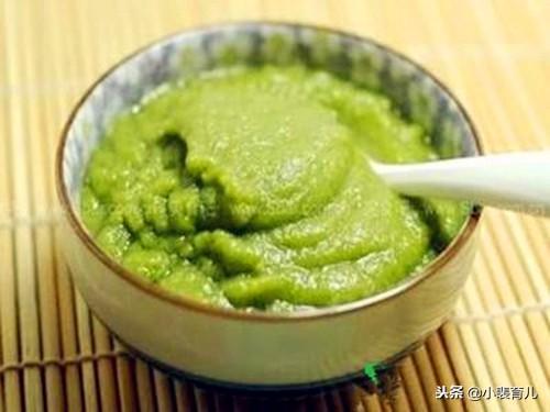 你知道给宝宝添加辅食的顺序吗？最先添加的不应该是蛋黄