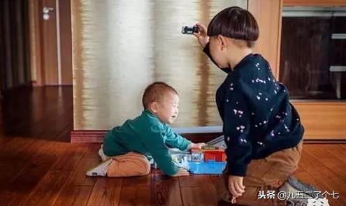 二胎开放，中国10年后还会男多女少吗？专家终于说了“实话”