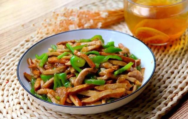 炒肉丝从不粘锅，老妈告诉我3点，记住了
