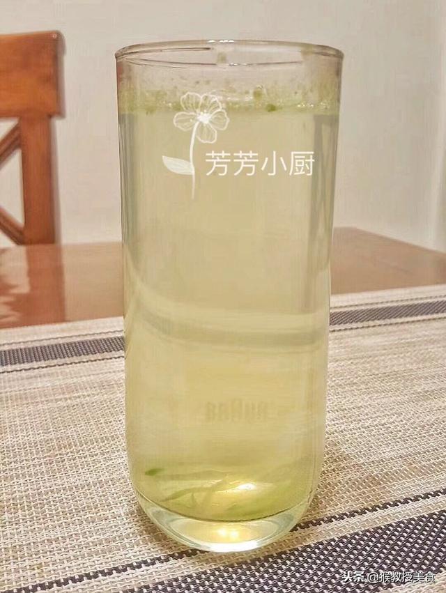 这杯水，隔两天我必煮一次，1块钱能做一锅，最便宜的美容排毒水