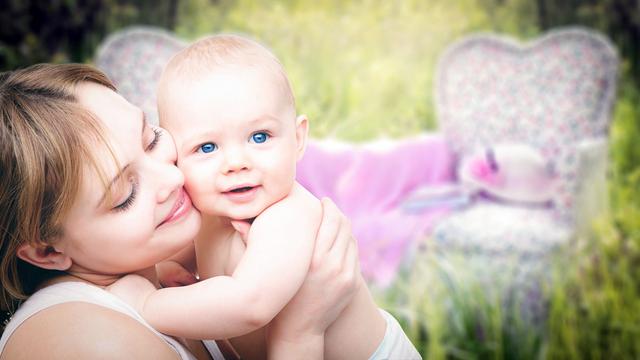 奶奶给刚出生的孙子多少红包？100万元还是0元，你认为哪个最合适