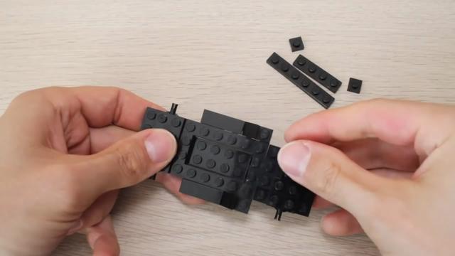布加迪威龙跑车模型，用乐高积木组装起来很容易（图解）