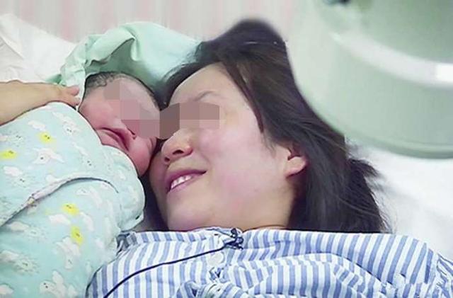 生完孩子后这个时间来月经，女人就偷着乐吧，恭喜你子宫恢复好