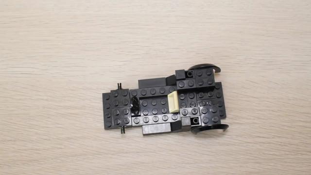 布加迪威龙跑车模型，用乐高积木组装起来很容易（图解）
