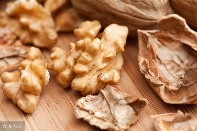 怀孕后，孕妇这个“时间”吃核桃，胎儿或许会更聪明，不妨试试！