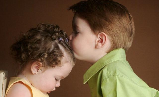 小孩吃奶粉吃到几岁？不可一概而论，要注意这三点