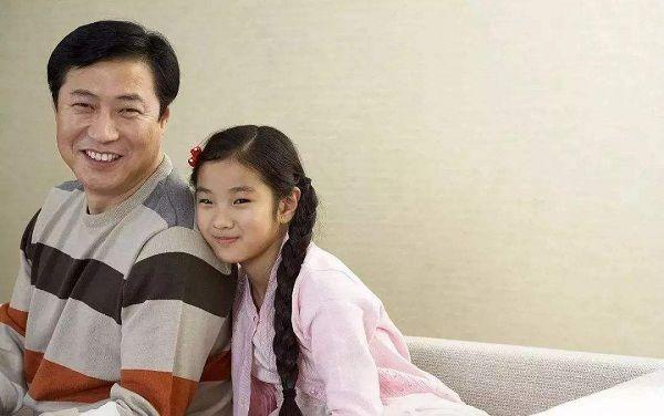 爸爸做好2件事，孩子会越来越优秀，是妈妈不能代替的