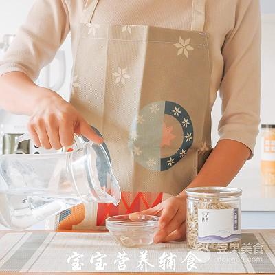 宝宝辅食-杂蔬丁香鱼米饭糕