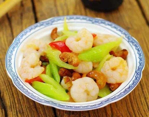 怀孕初期吃些什么比较好