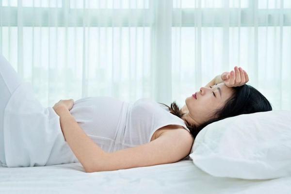 准妈妈多久显怀算正常？4个月？医生：不，是这个时间