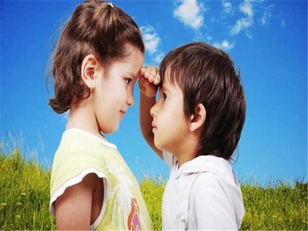 孩子长身高时，会有这4个现象，你注意到了吗