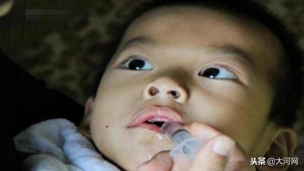 宝宝7个月时被查出脑瘫，医生怒斥：父母太无知