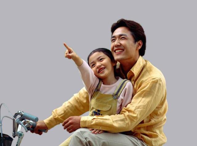 老人盼孙子宝爸却盼女儿？几种要女儿的理由都很现实，老人不懂