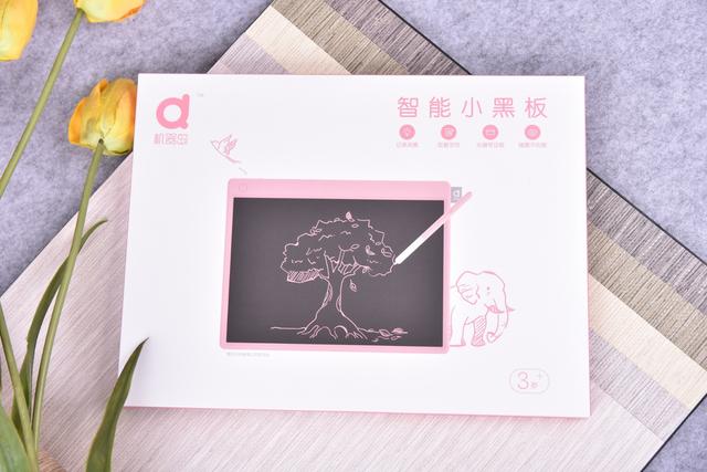 不止为儿童研发，小米打造智能小黑板