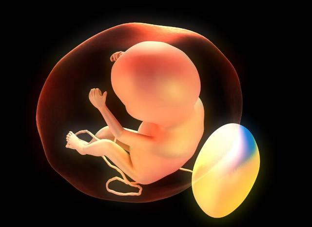 脐带绕颈是胎儿太活泼？孕妈不注意这几件事，宝宝拿脐带当围巾戴