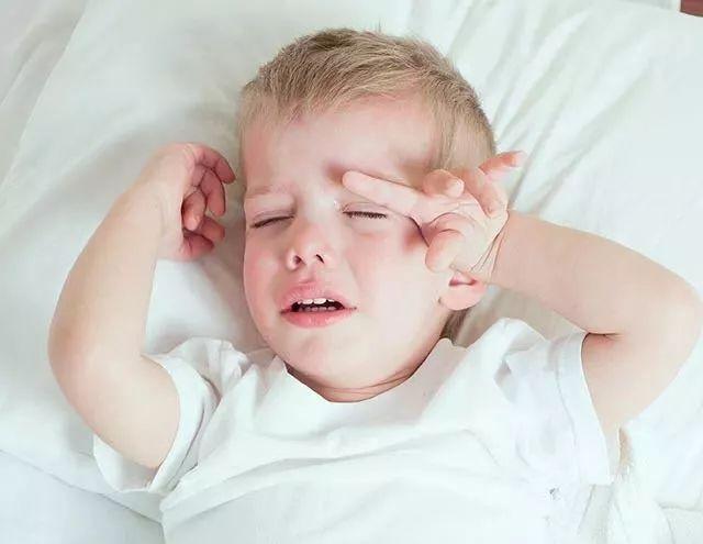 聪明的父母从来不说“别哭了”，而会用这7句话代替！