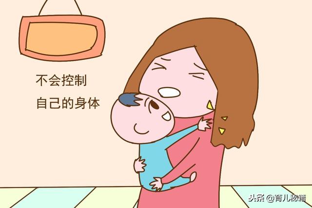 这个年龄的宝宝打人很正常，家长的错误反应会让孩子很受伤