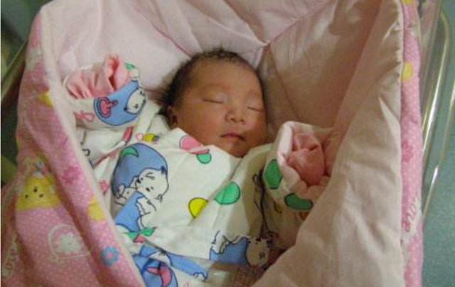 新生儿不满百日，宝妈做这3件事很犯忌讳，希望你一件都没做过