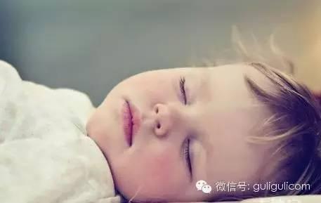 解读宝宝的睡眠文化，看看你漏掉了哪些？