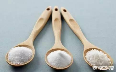 都说一岁小孩子肾脏没有发育完全，是不能给吃盐的，是这样吗？