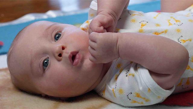 精选问答—宝宝拉便便不正常，是绿便该怎么办？这样的护理才有效