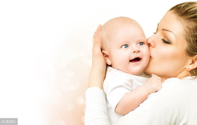 呵护新生儿：给新生儿洗澡有讲究，该如何给新生儿宝宝洗澡呢？