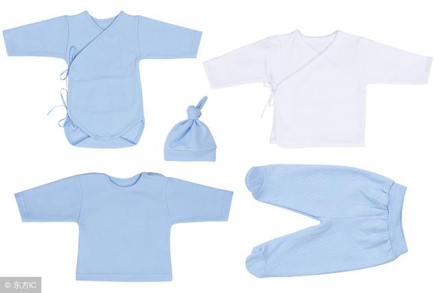 冬天生宝宝，给婴儿带连体衣进产房还是带分体衣进产房比较好？