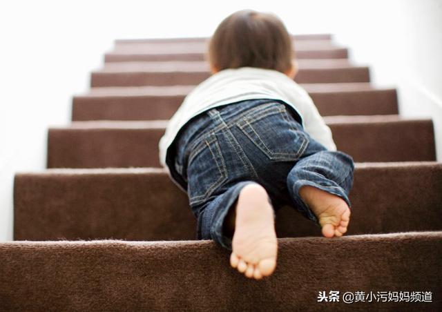 三翻六坐？0-1岁宝宝能力培养指南（附身高体重对照表）