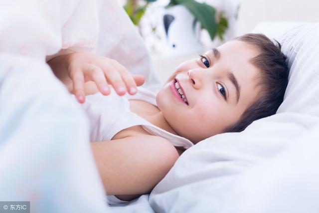 宝宝为什么每天醒的那么早？睡眠专家：5种原因，5步解决方案
