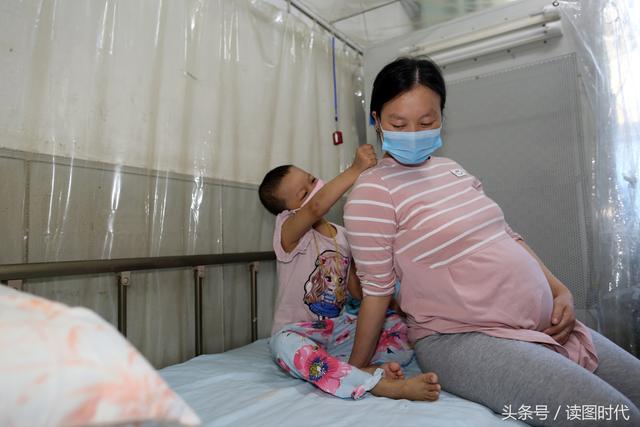 女儿患白血病掏空全家，80后妈妈毅然怀二胎救女