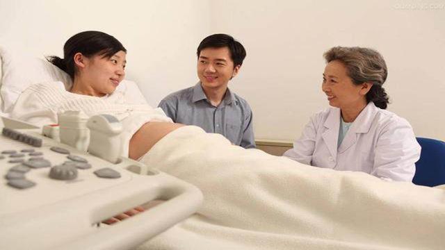 为什么女人生孩子前要刮毛？不刮行吗？医生：不行，会带来3种后果