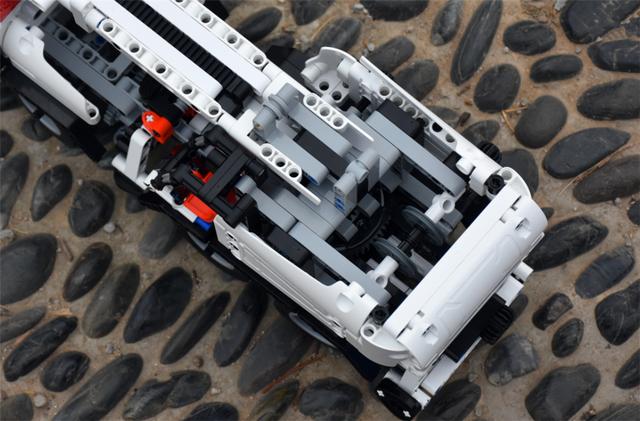 小米发布新款玩具，1:16仿真还原积木工程吊车，米粉要从小抓起