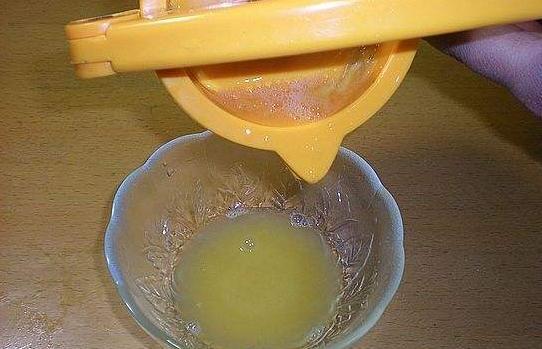 冬季干燥，孩子老咳嗽，教你橙子新做法，润肺解痰，止咳效果好