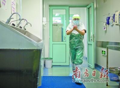一个婴儿的降生：无惊、无险、无压力、无歧视