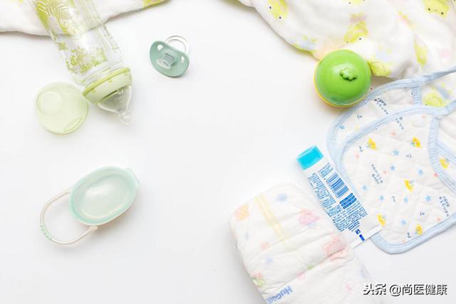 育儿知识，小奶嘴大知识，宝宝的奶嘴用错了会造成这几种伤害