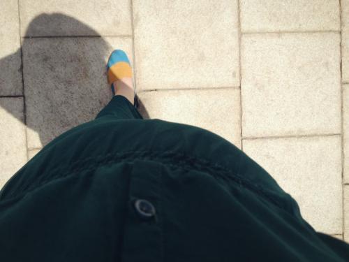 孕期“散步”好处多，但这两个时间段利大于弊，最好避免