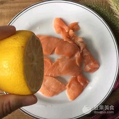 三文鱼时蔬鸡蛋饼