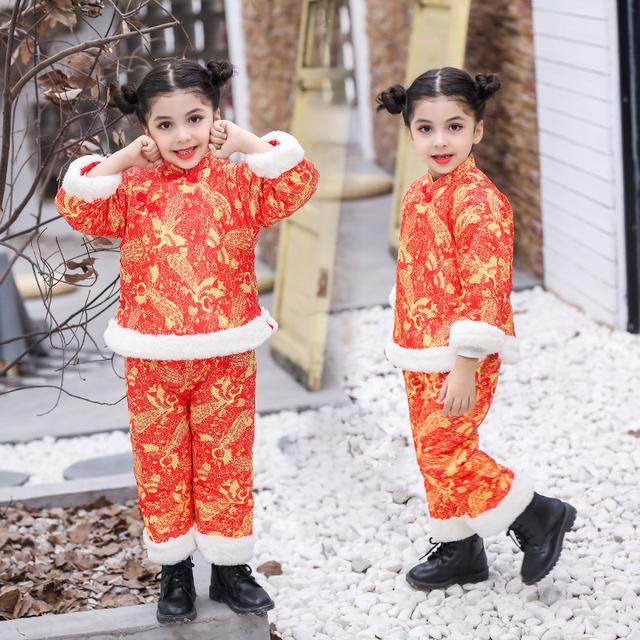 建议大家：春节就让孩子穿这“拜年服”，可爱又喜庆人见人爱