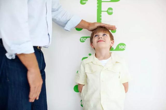 补钙和增高真是两码事~医生提醒家长躲过这些误区！