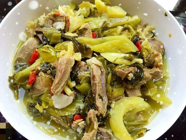 怀孕期间，孕妇可以吃酸菜吗？为什么？很多孕妈不清楚，要早知道