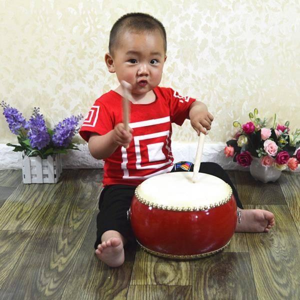别乱买玩具，推荐11个适合1岁宝宝的家庭游戏，全面开发宝宝大脑