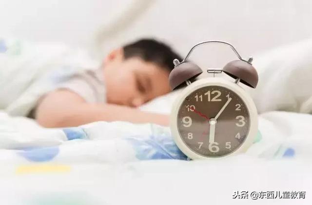 又到寒冬赖床季，搞定半天出不了门的磨蹭娃，这3招超有效！