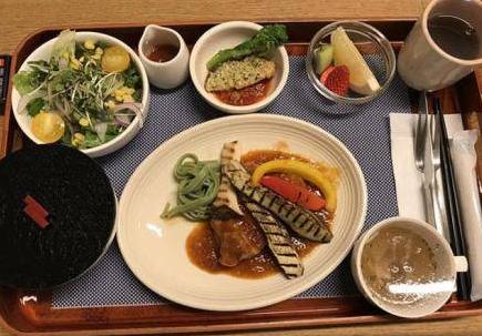 产妇晒出日本医院的病号餐 网友称看得想让人生孩子
