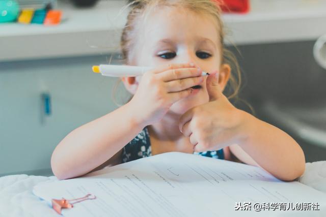 长大后自卑的孩子，大多出自这4种家庭！值得所有父母深思
