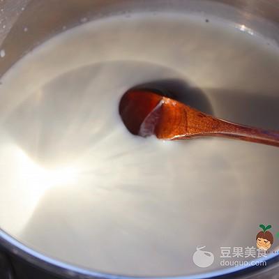 宝宝辅食：奶糖的做法