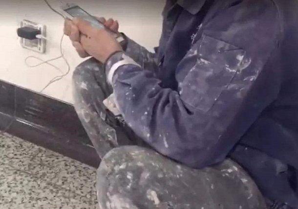 男人生活邋遢，带出来的孩子臭毛病更多，女人只能受苦受累