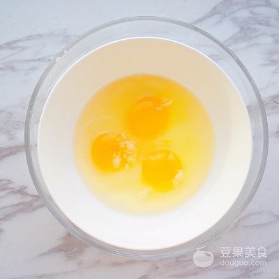 麋鹿纸杯蛋糕的做法