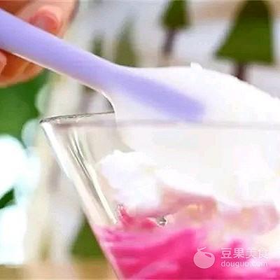 火龙果酸奶溶豆的做法